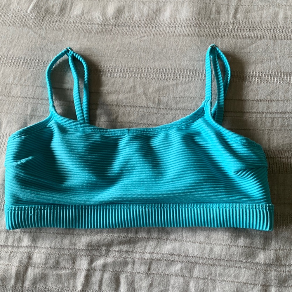 Aeropostal bikini top size XS never worn